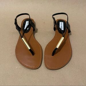 Steve Madden || Hamil Patent Sandal - Black